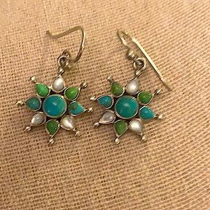 Petite Sterling Silver 925 marked Earrings 💚